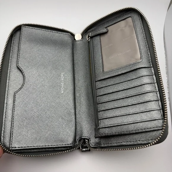 Michael Kors Large Smartphone Wallet - Metallic Silver Glitter - Picture 5 of 13